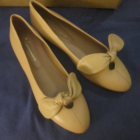 Anthropologie Shoes - size 7~37 Camellia Bow Flats Light Sand Nude shoes